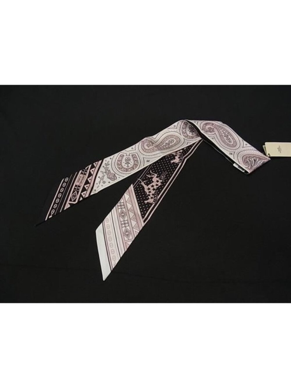 Hermes Cheval de Coeur Twilly Scarf White